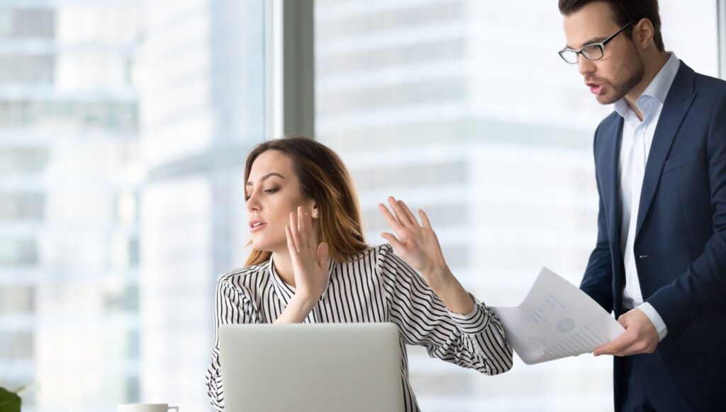 Ignoring customer feedback is a clear example of bad customer service.