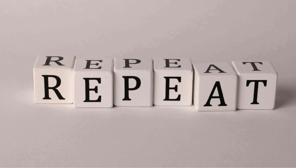 User chatting with ecommerce live chat support without having to repeat details.