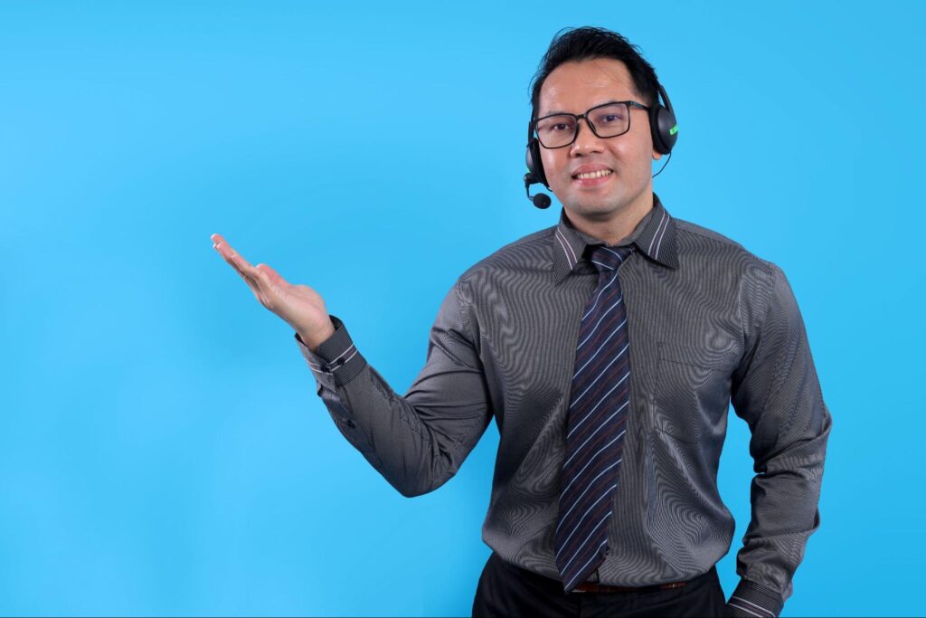 Businesses choose ecommerce customer support outsourcing to reduce costs and scale customer service operations.